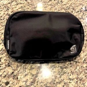 Lululemon belt bag Fanny sold out in stores new